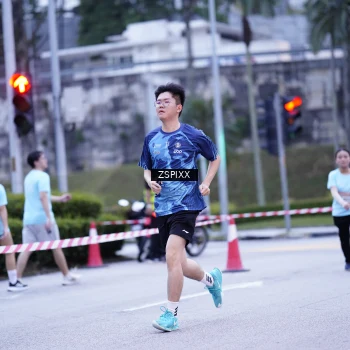 Runner Photo 3698574