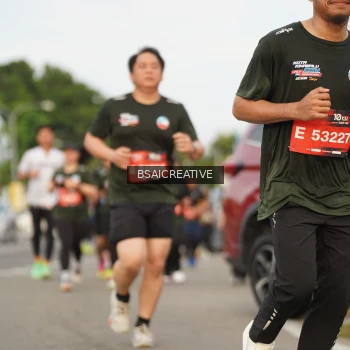 Runner Photo 3698576