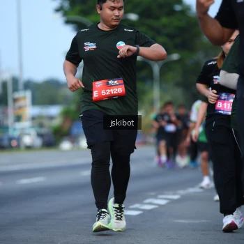 Runner Photo 3698579