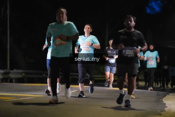 Runner Photo 3698597