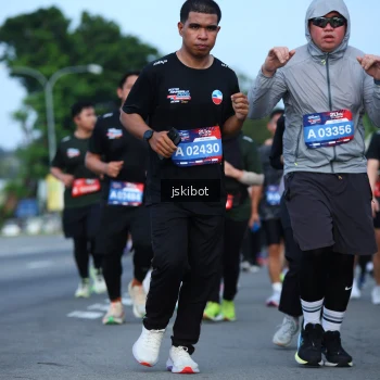 Runner Photo 3698600