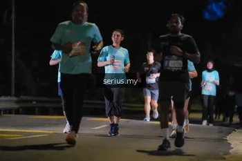 Runner Photo 3698621