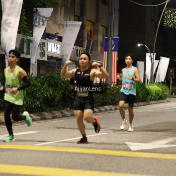 Runner Photo 3698624
