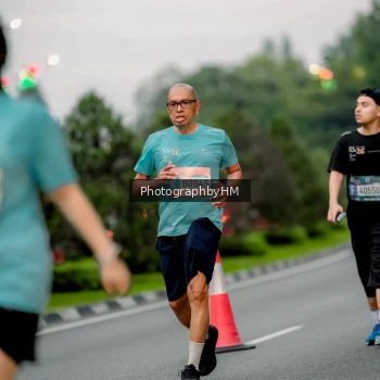 Runner Photo 3698701