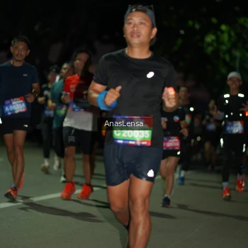 Runner Photo 3698710