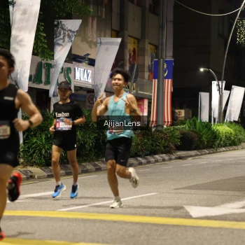 Runner Photo 3698734