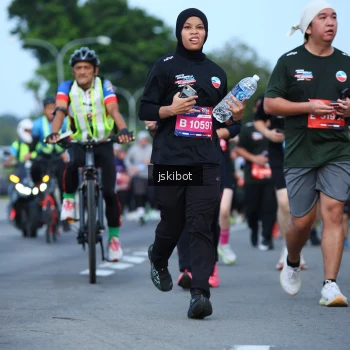 Runner Photo 3698746