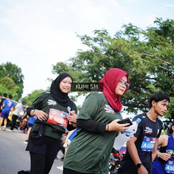 Runner Photo 3698774