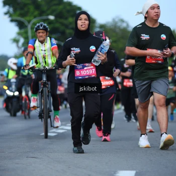 Runner Photo 3698788