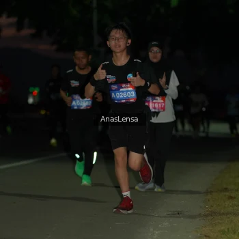 Runner Photo 3698790