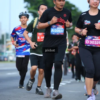 Runner Photo 3698845