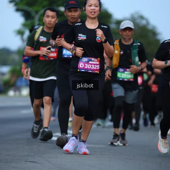 Runner Photo 3698853