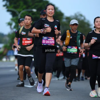 Runner Photo 3698867