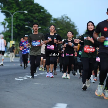 Runner Photo 3698896