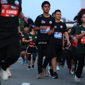 Runner Photo 3698933