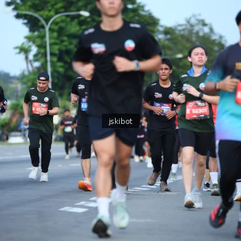 Runner Photo 3698947