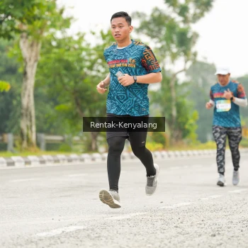 Runner Photo 3699000