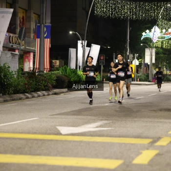 Runner Photo 3699001