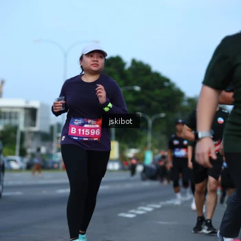 Runner Photo 3699030