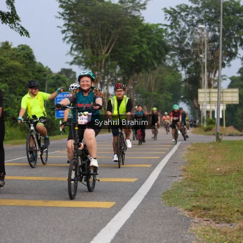 Runner Photo 3699033