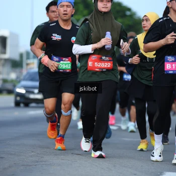 Runner Photo 3699037