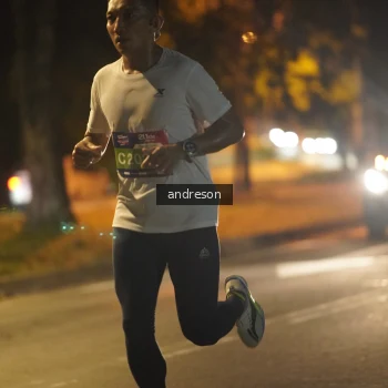 Runner Photo 3699038