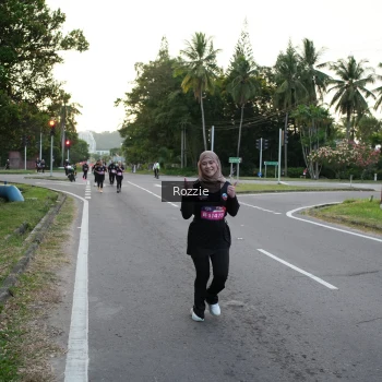 Runner Photo 3699074