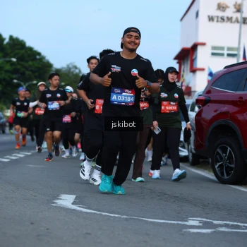 Runner Photo 3699076