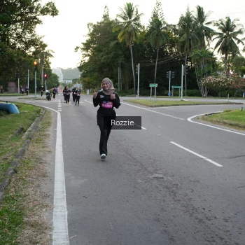 Runner Photo 3699079