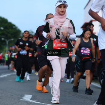 Runner Photo 3699105
