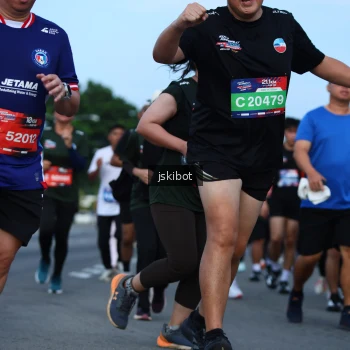Runner Photo 3699120