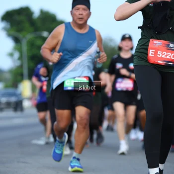 Runner Photo 3699141