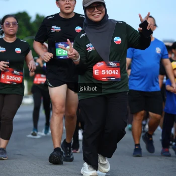 Runner Photo 3699145