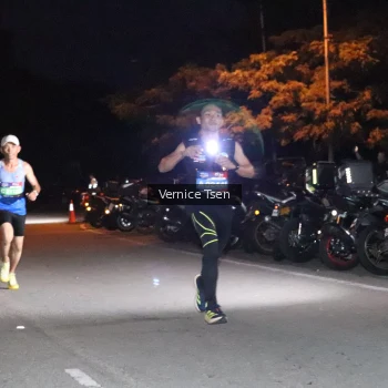 Runner Photo 3699164