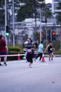 Runner Photo 3699186