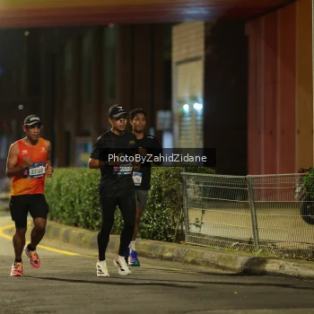 Runner Photo 3699194
