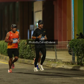 Runner Photo 3699225