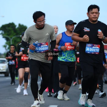 Runner Photo 3699245