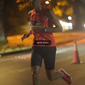 Runner Photo 3699300