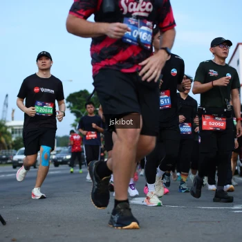 Runner Photo 3699304