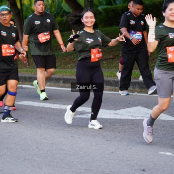 Runner Photo 3699342