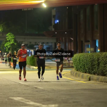 Runner Photo 3699360