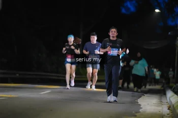 Runner Photo 3699362