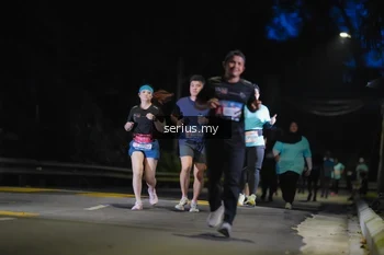 Runner Photo 3699381