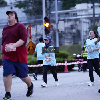 Runner Photo 3699419