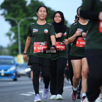 Runner Photo 3699424