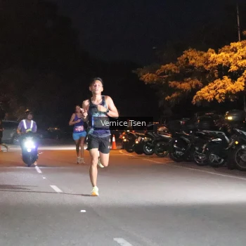 Runner Photo 3699433