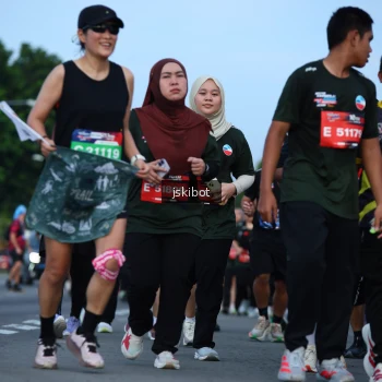 Runner Photo 3699435