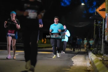 Runner Photo 3699445