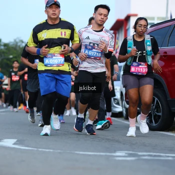 Runner Photo 3699567
